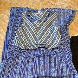 Derek Heart Blue and White Printed dress